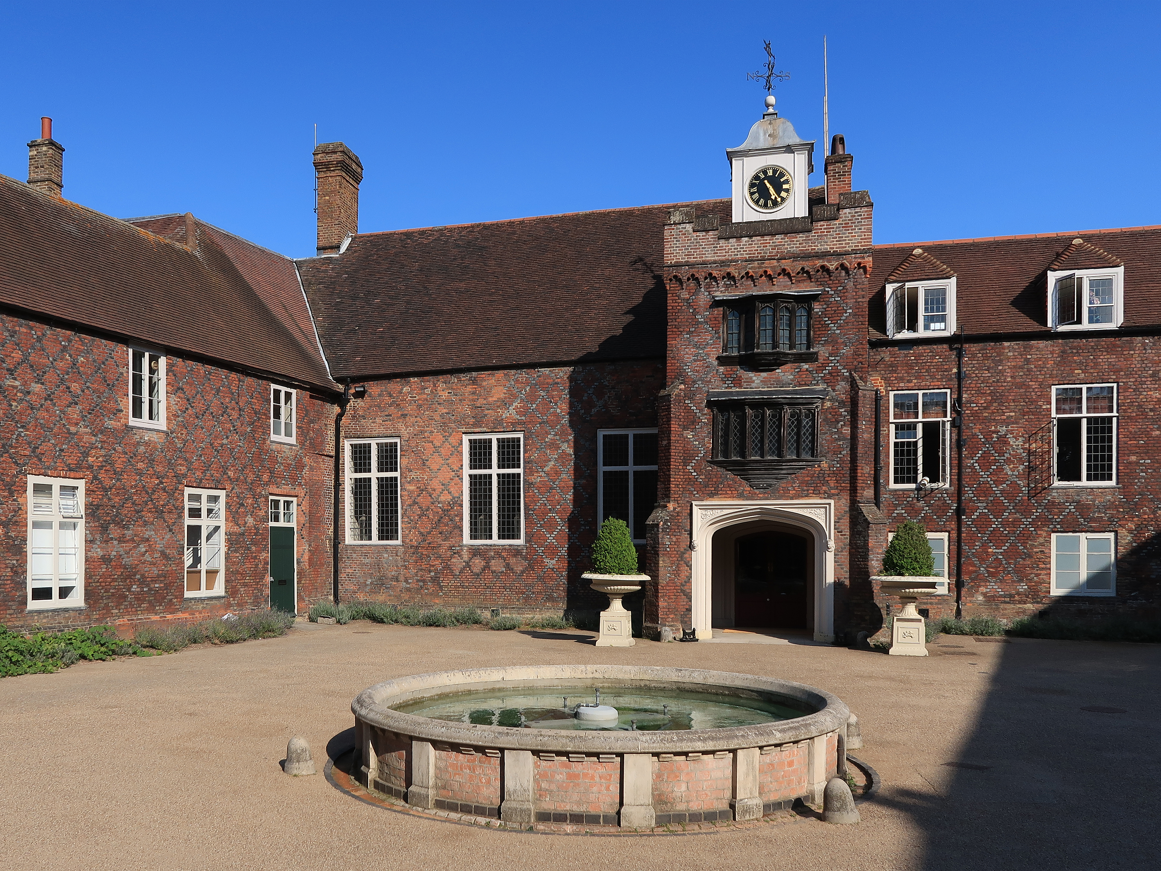 Fulham Palace courtyard · 2018